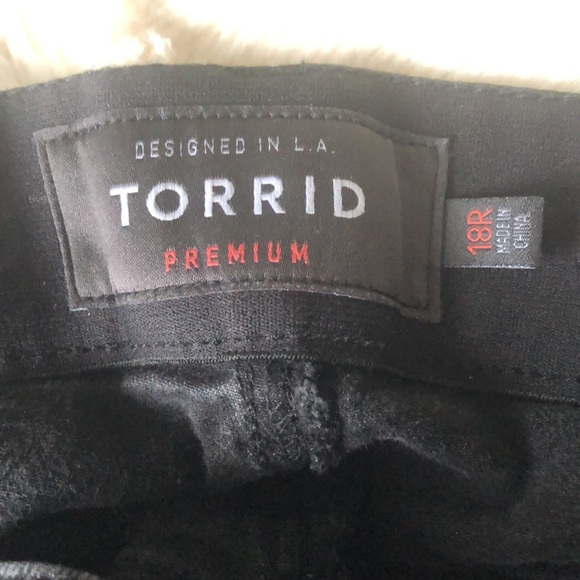 TORRID Bombshell Skinny Black Jeans - Picture 8 of 13